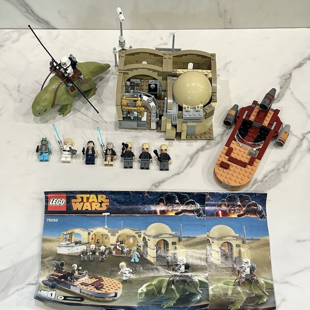 LEGO Star Wars: MOS Eisley Cantina (75052) Complete W/Manuel & All Minifigs